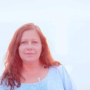 Meet your Posher, Dena